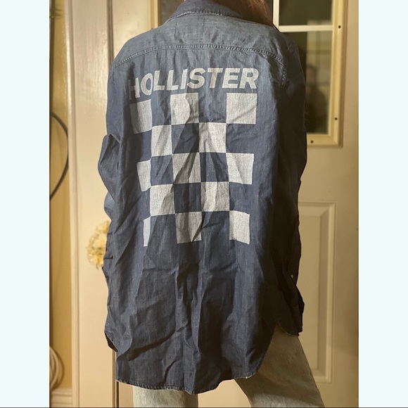 Hollister Unisex Denim Button Down Shirt - Picture 2 of 2